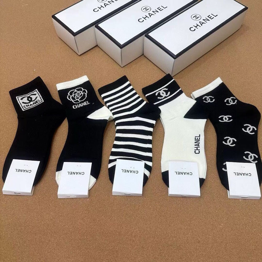 Dragons Bags Premium Luxury Socks --98645