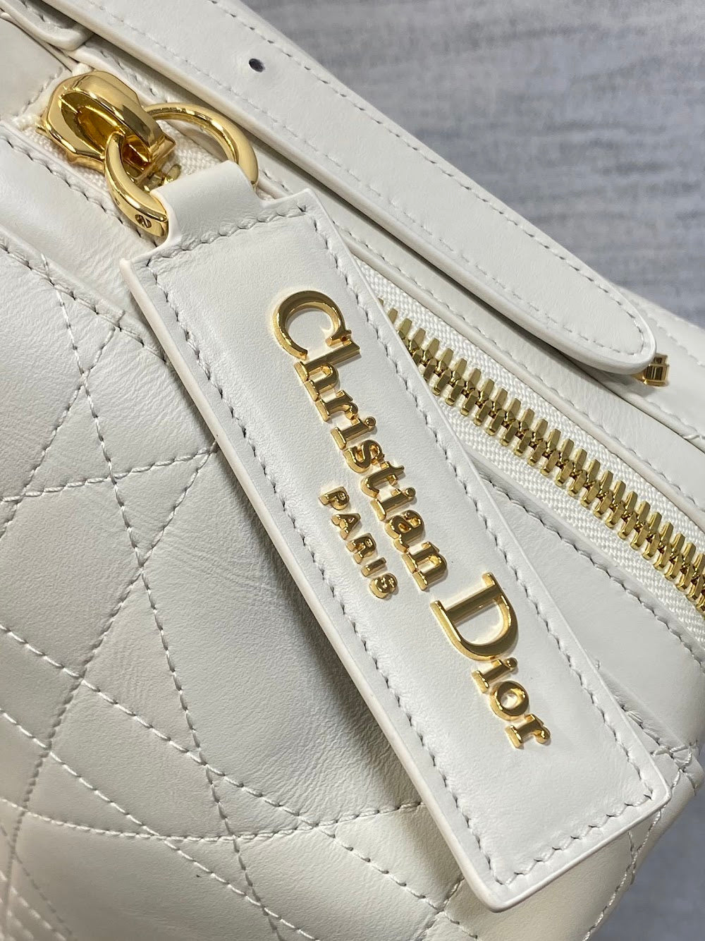Dragons BagsDiorn Luxury Bag --116138