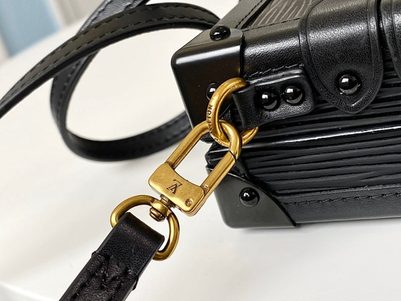 Dragons Bags ln Luxury Bag --56896