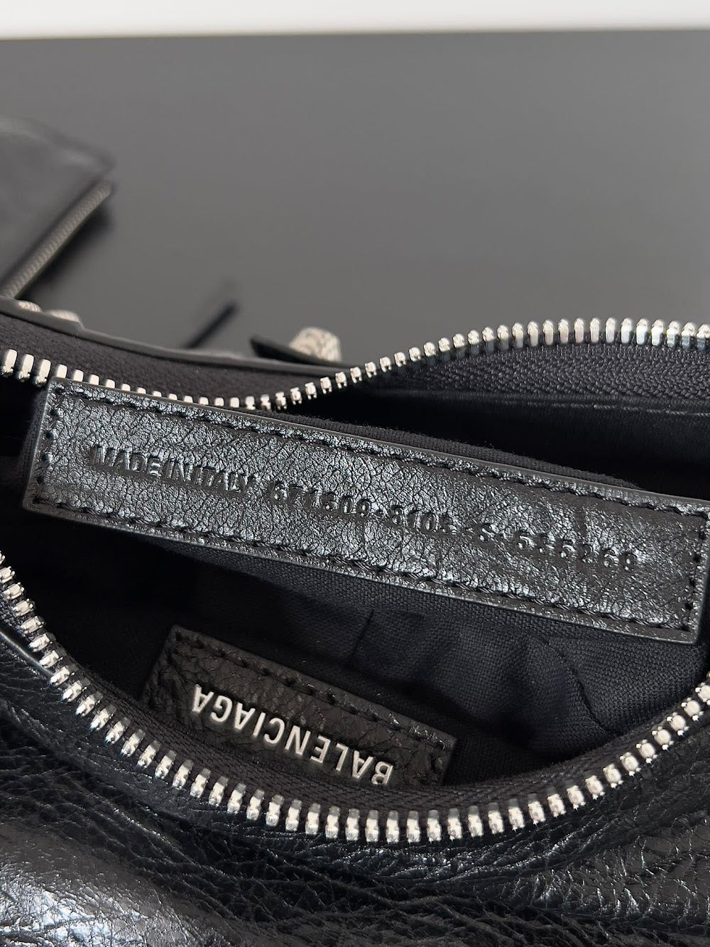 Dragons Bags Balenciaga Luxury Bag --111149