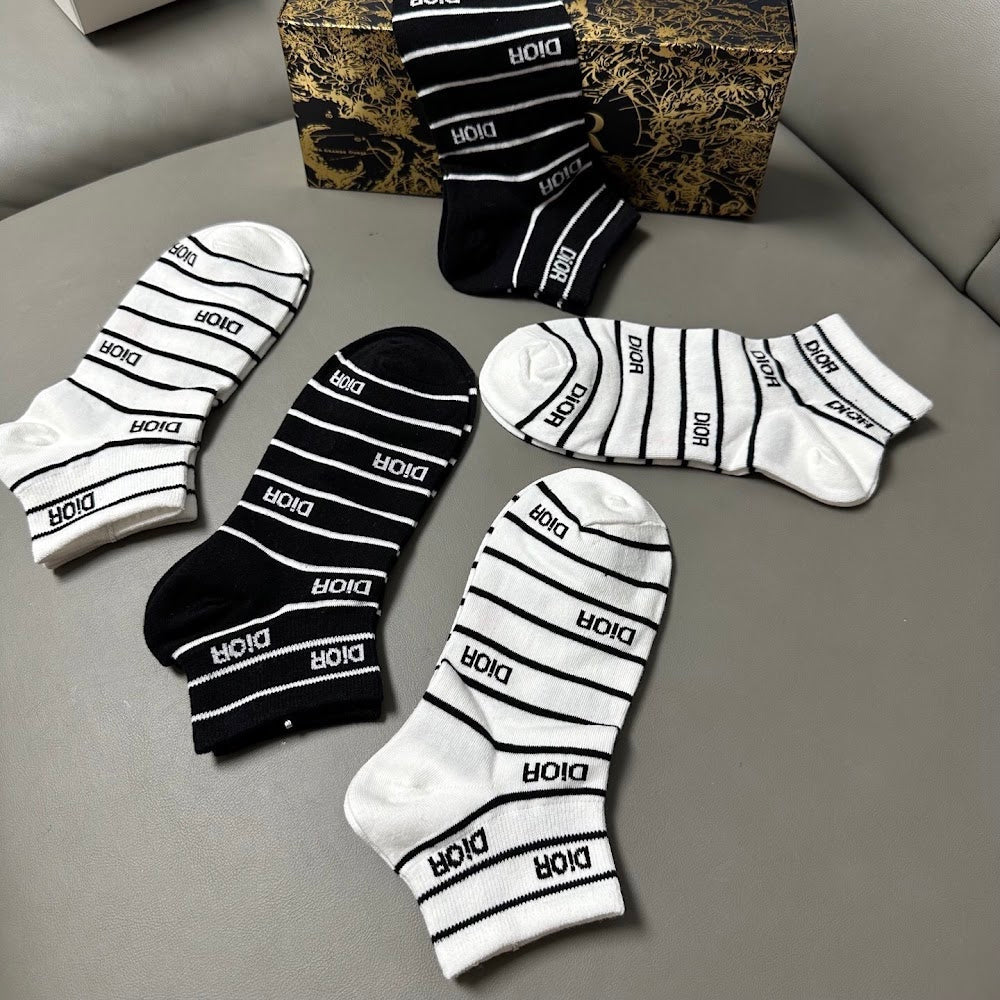 Dragons Bags Premium Luxury Socks --98401