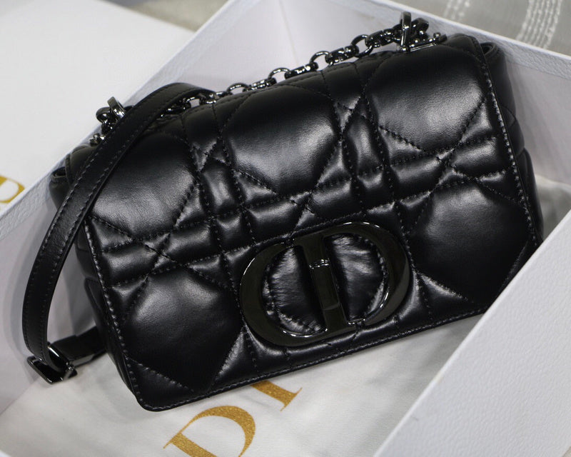 Dragons Bags Detail