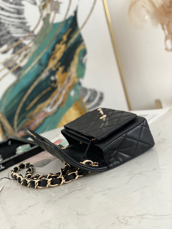 Dragons Bags Detail
