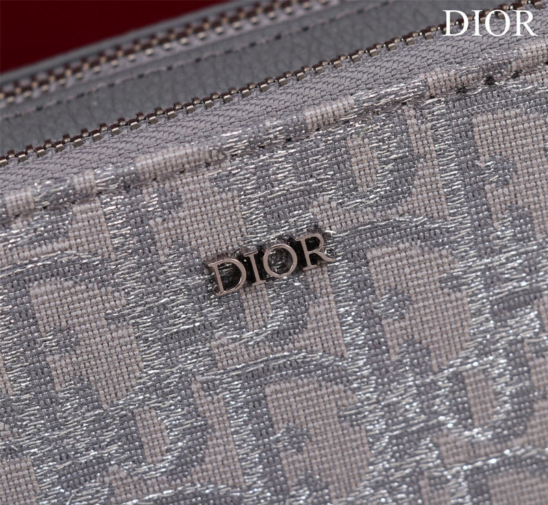 Dragons Bags Detail