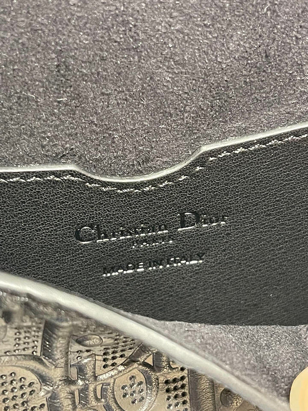 Dragons Bags Detail