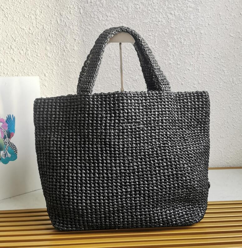 Dragons Bags Detail