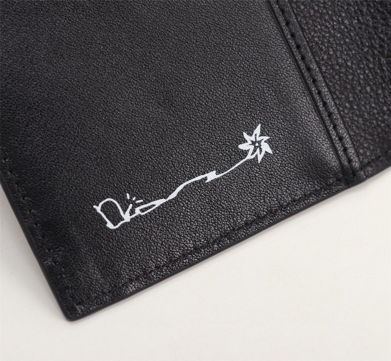 Dragons Bags Detail