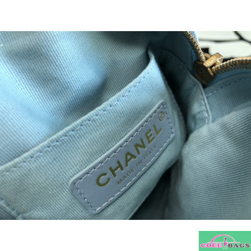 Dragons Bags Detail