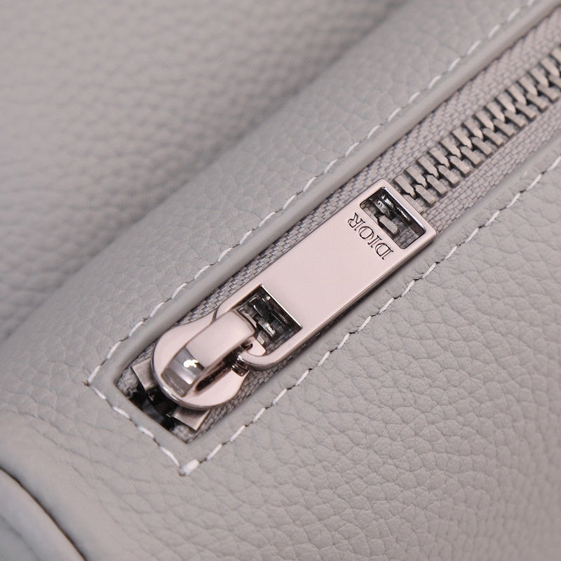Dragons Bags Detail
