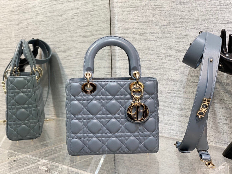 Dragons Bags Detail