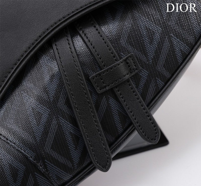Dragons Bags Detail