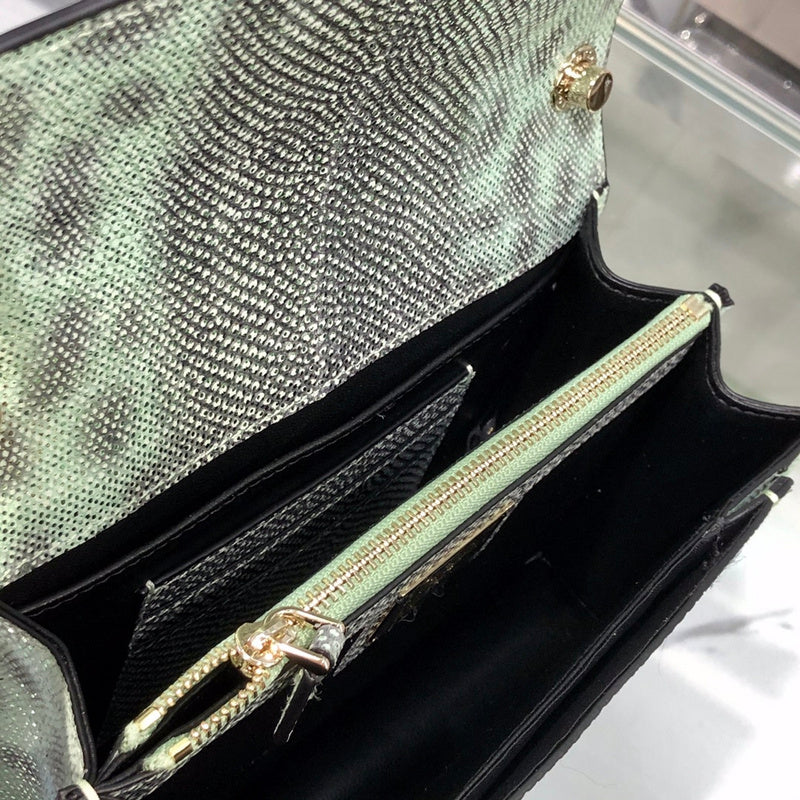 Dragons Bags Detail