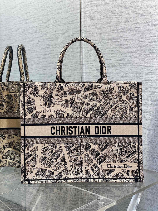 Dragons Bags Detail
