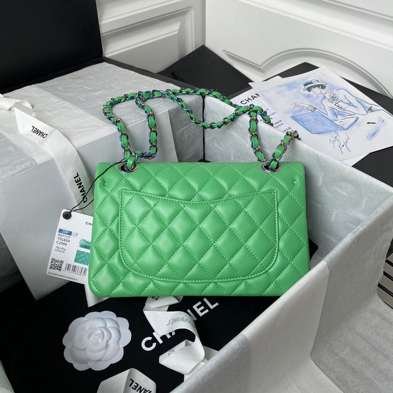 Dragons Bags Detail