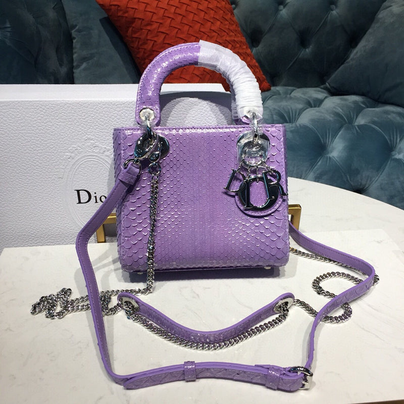 Dragons Bags Detail