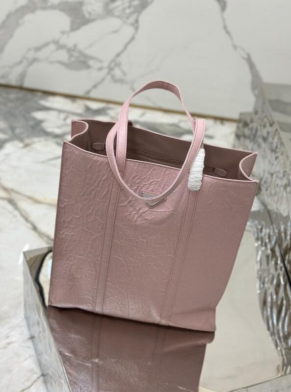 Dragons Bags Bags

 - PD Bags - 069