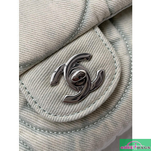 Dragons Bags Detail