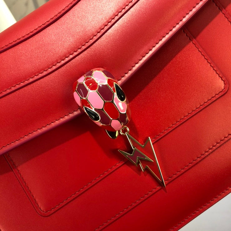 Dragons Bags Detail