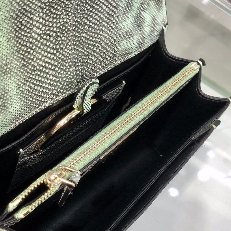 Dragons Bags Detail