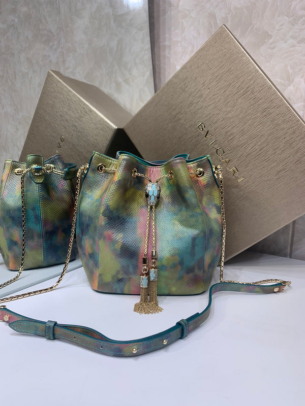 Dragons Bags Detail
