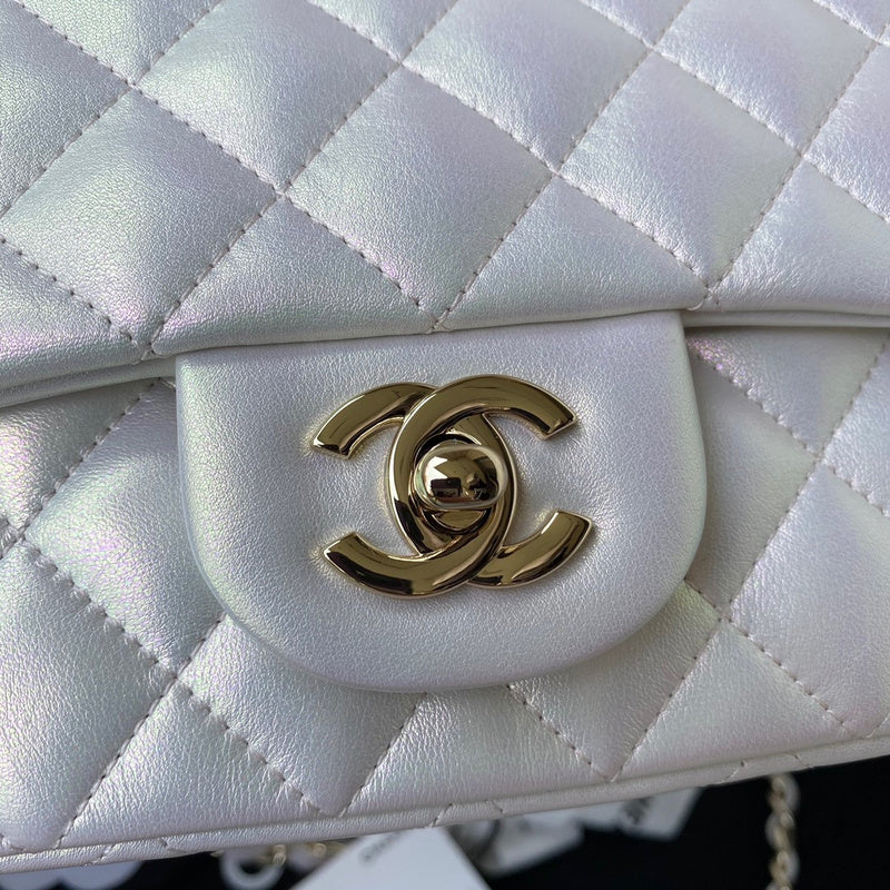 Dragons Bags Detail