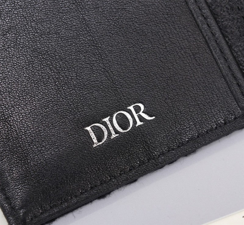 Dragons Bags Detail