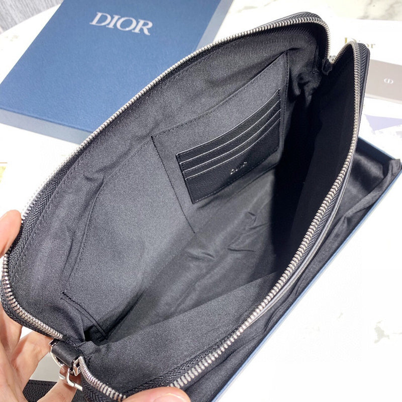 Dragons Bags Detail