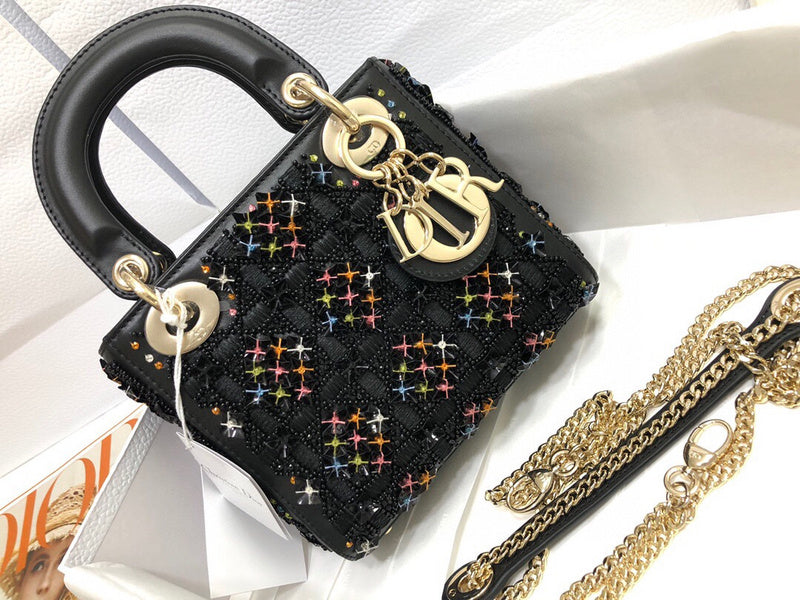 Dragons Bags Detail