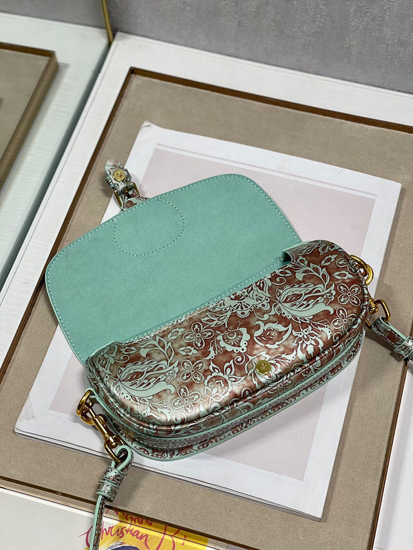 Dragons Bags Detail