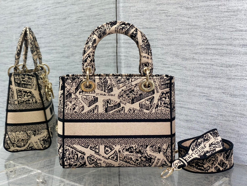 Dragons Bags Detail