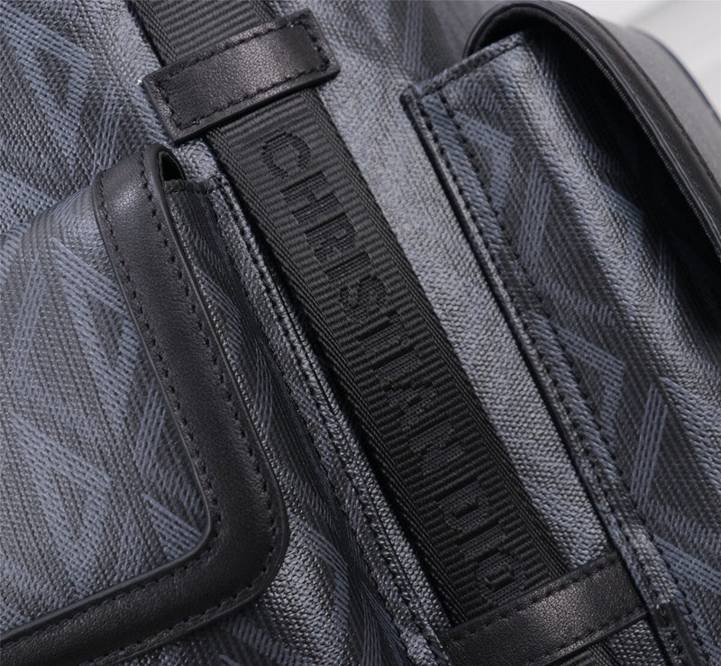 Dragons Bags Detail