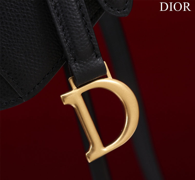 Dragons Bags Detail