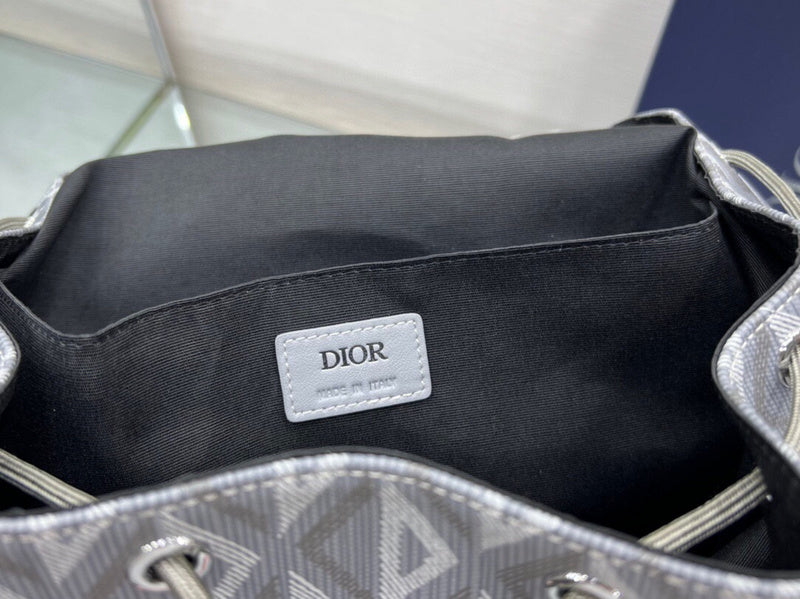 Dragons Bags Detail