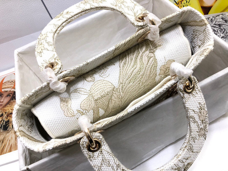 Dragons Bags Detail