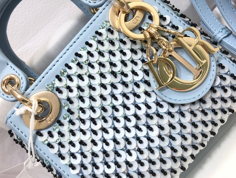 Dragons Bags Detail