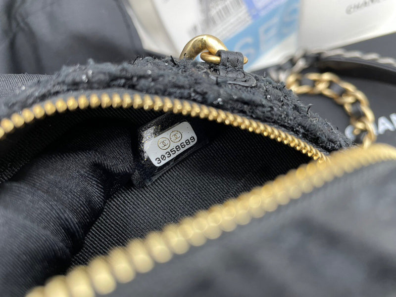 Dragons Bags Detail