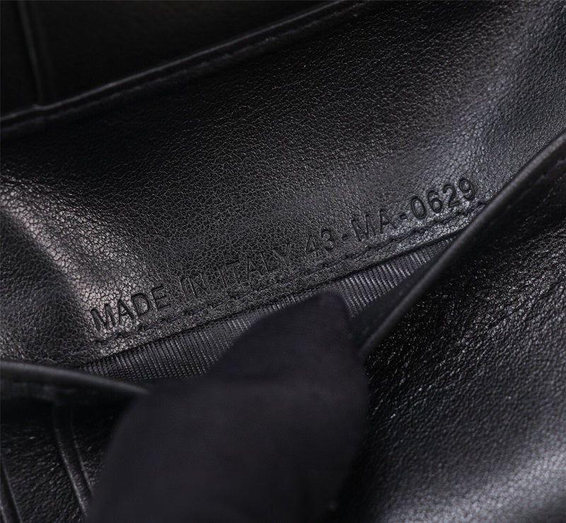 Dragons Bags Detail