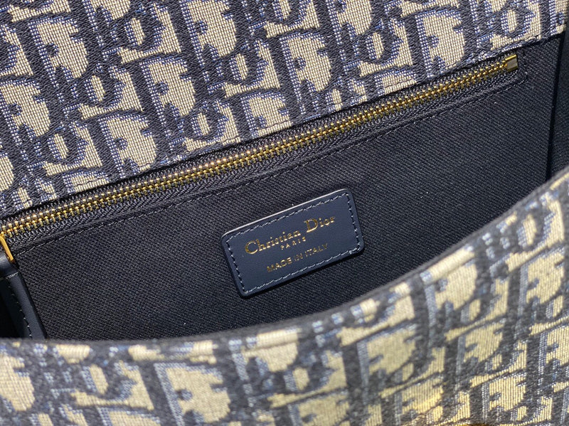 Dragons Bags Detail
