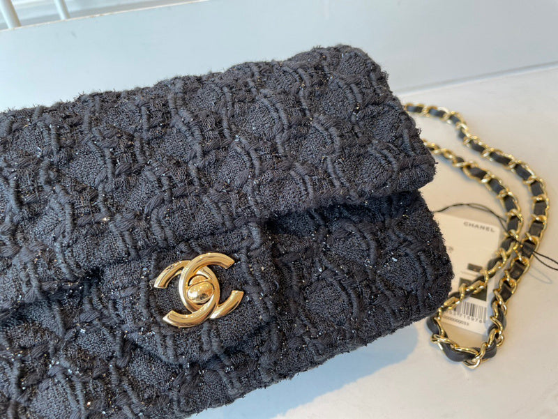 Dragons Bags Detail