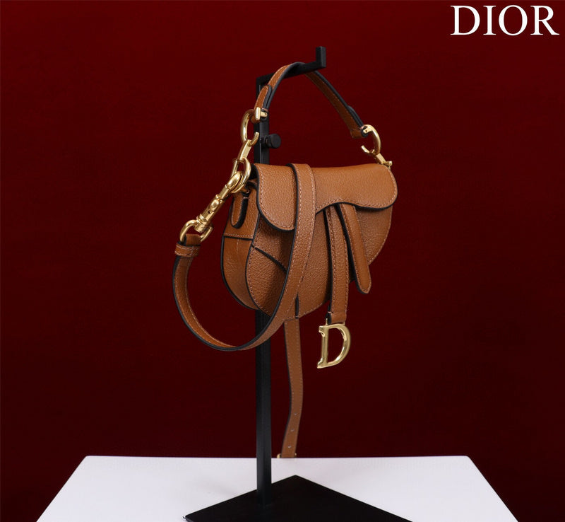Dragons Bags Detail