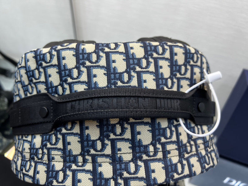 Dragons Bags Detail