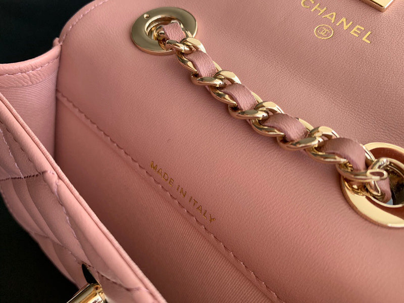 Dragons Bags Detail