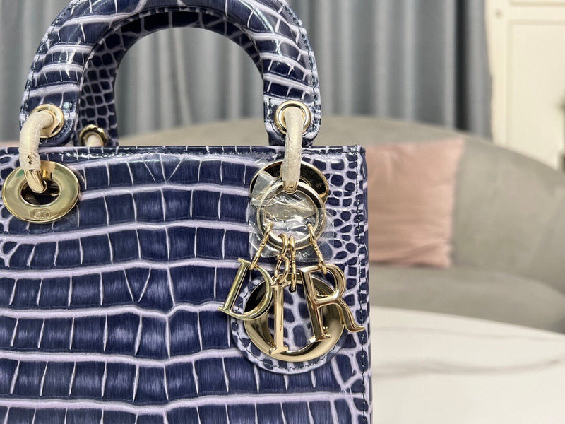 Dragons Bags Detail