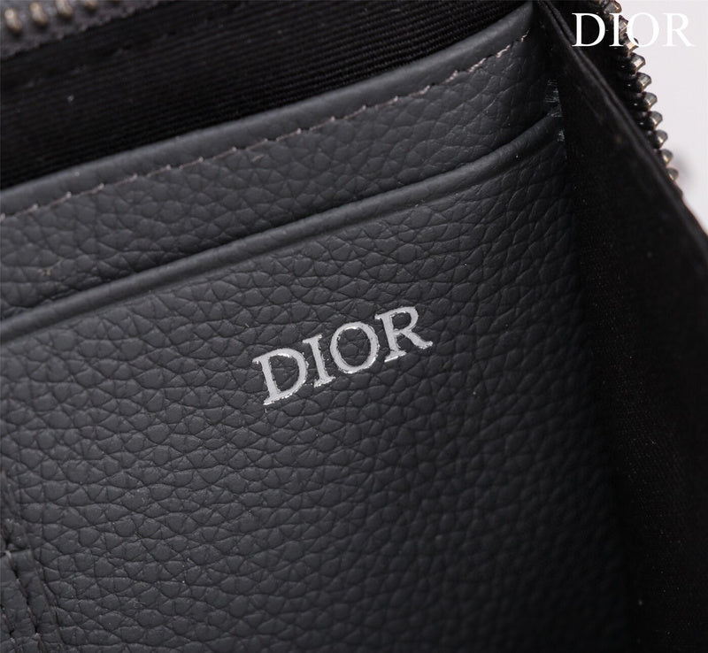 Dragons Bags Detail