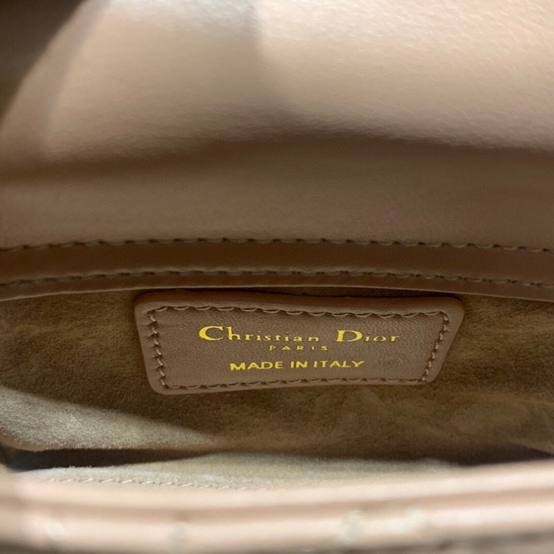 Dragons Bags Detail