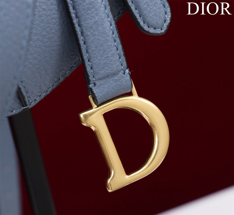 Dragons Bags Detail