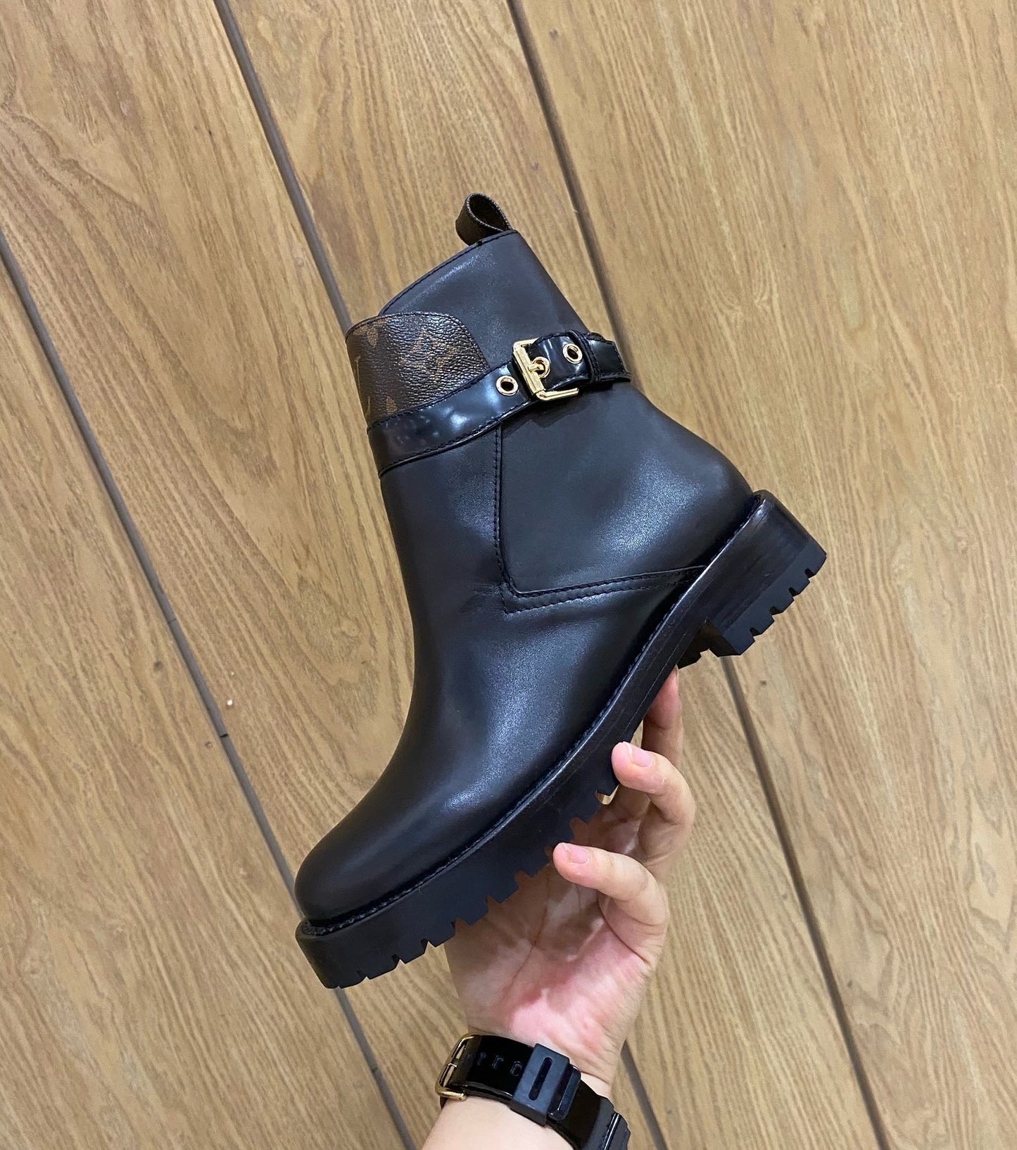 nmb DISCOVERY FLAT ANKLE BOOT BLACK 1A868L