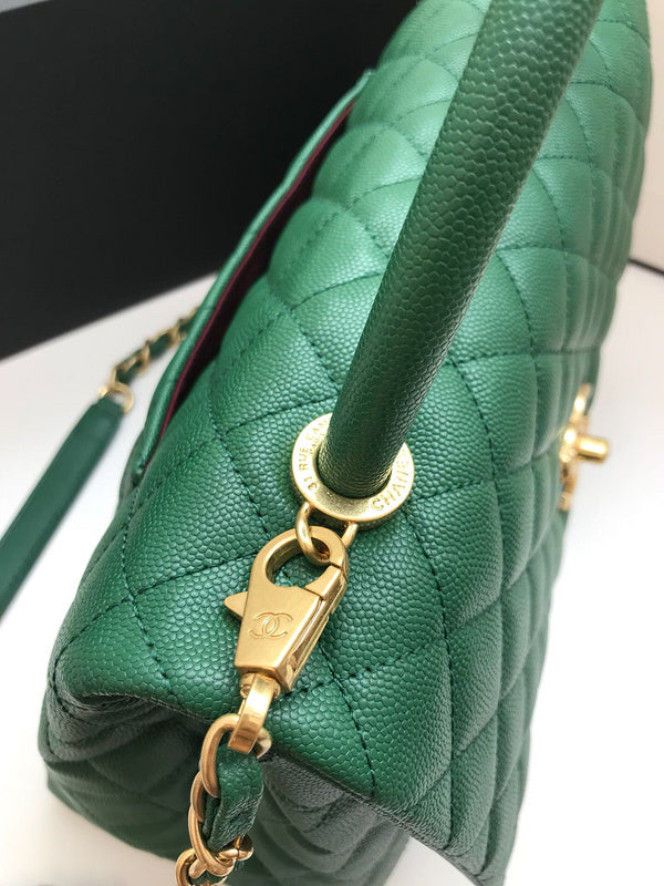 Dragons Bags Detail