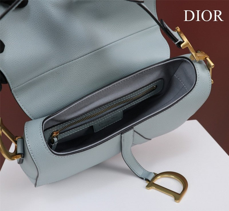 Dragons Bags Detail