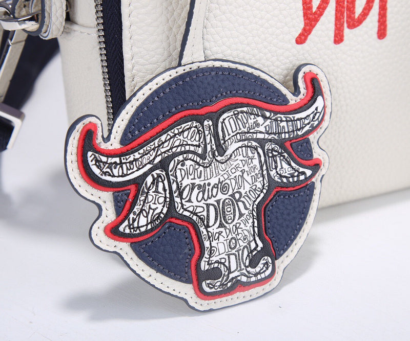 Dragons Bags Detail